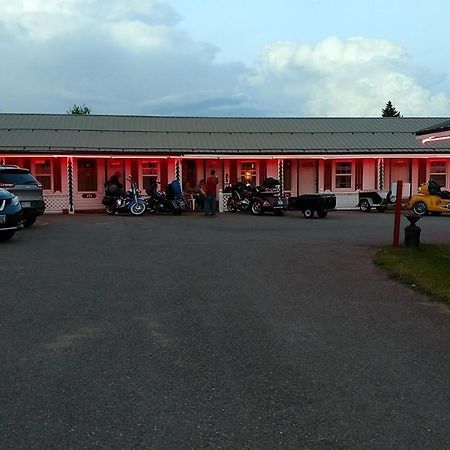 غرانبي Trail Riders Motel المظهر الخارجي الصورة